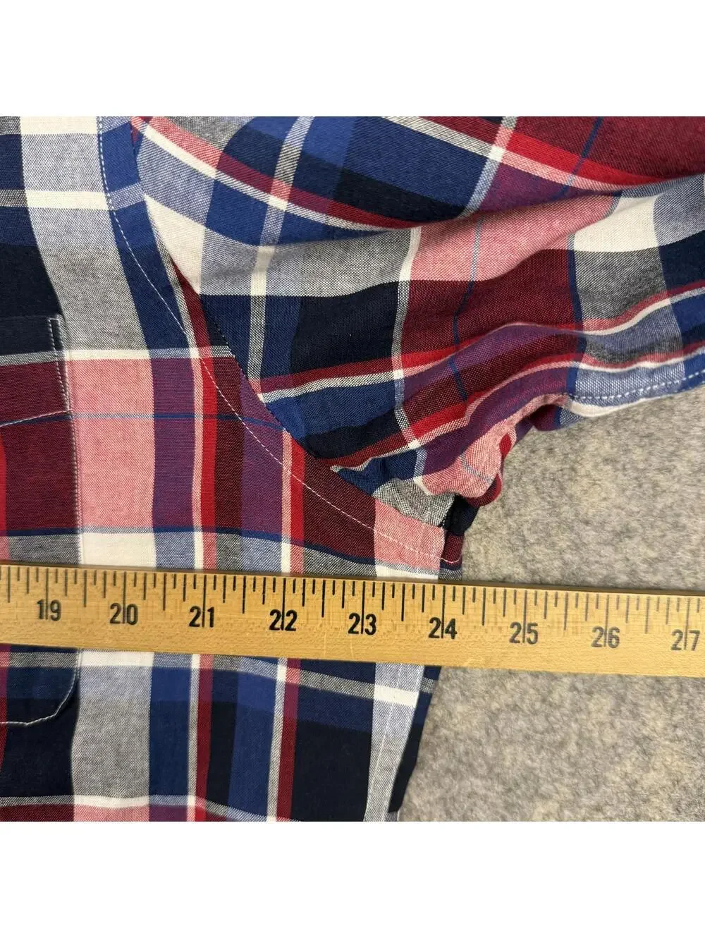Banana Republic Long Sleeve Button Front Shirt Red Blue Black White Plaid Large